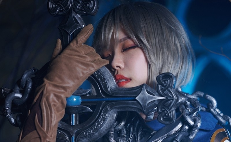 W oczekiwaniu na wejście na serwer, oto kolejny świetny cosplay z Lost Ark