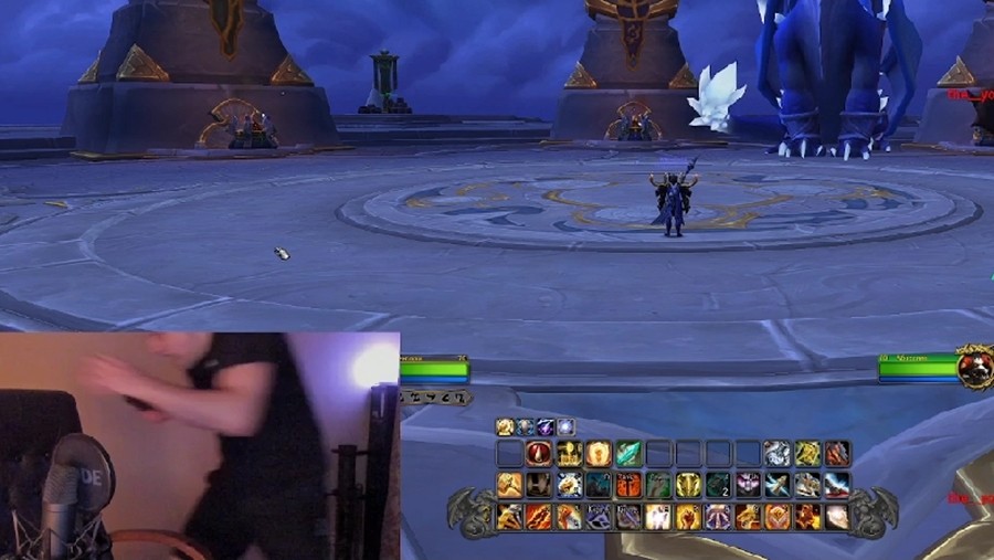 Ukrainiec streamuje World of Warcraft, gdy Rosja bombarduje jego miasto