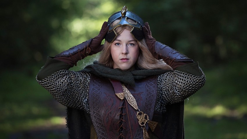 Bardzo klimatyczny cosplay z Lord of the Rings Online