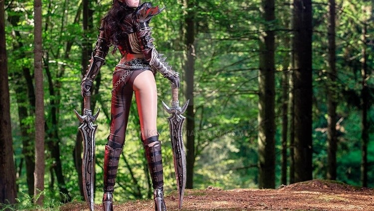 Wojowniczka z TERA Online na fajnym cosplay'u