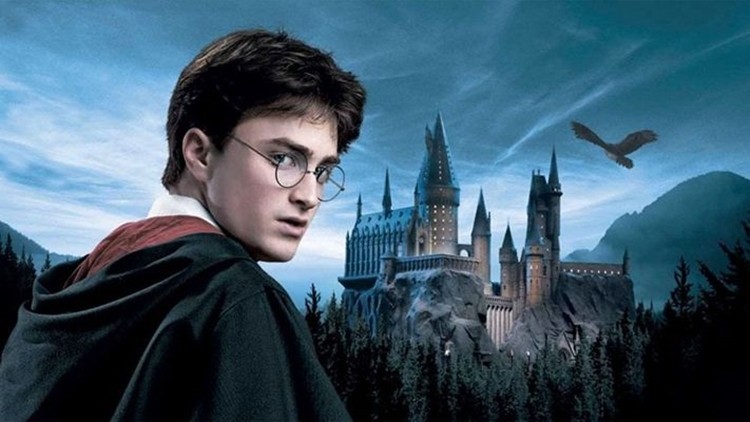 Harry Potter: Wizards Unite kompletnie poległ w starciu z Pokemon Go